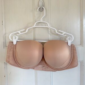 Torrid Curve nude strapless bra‎ size 50C